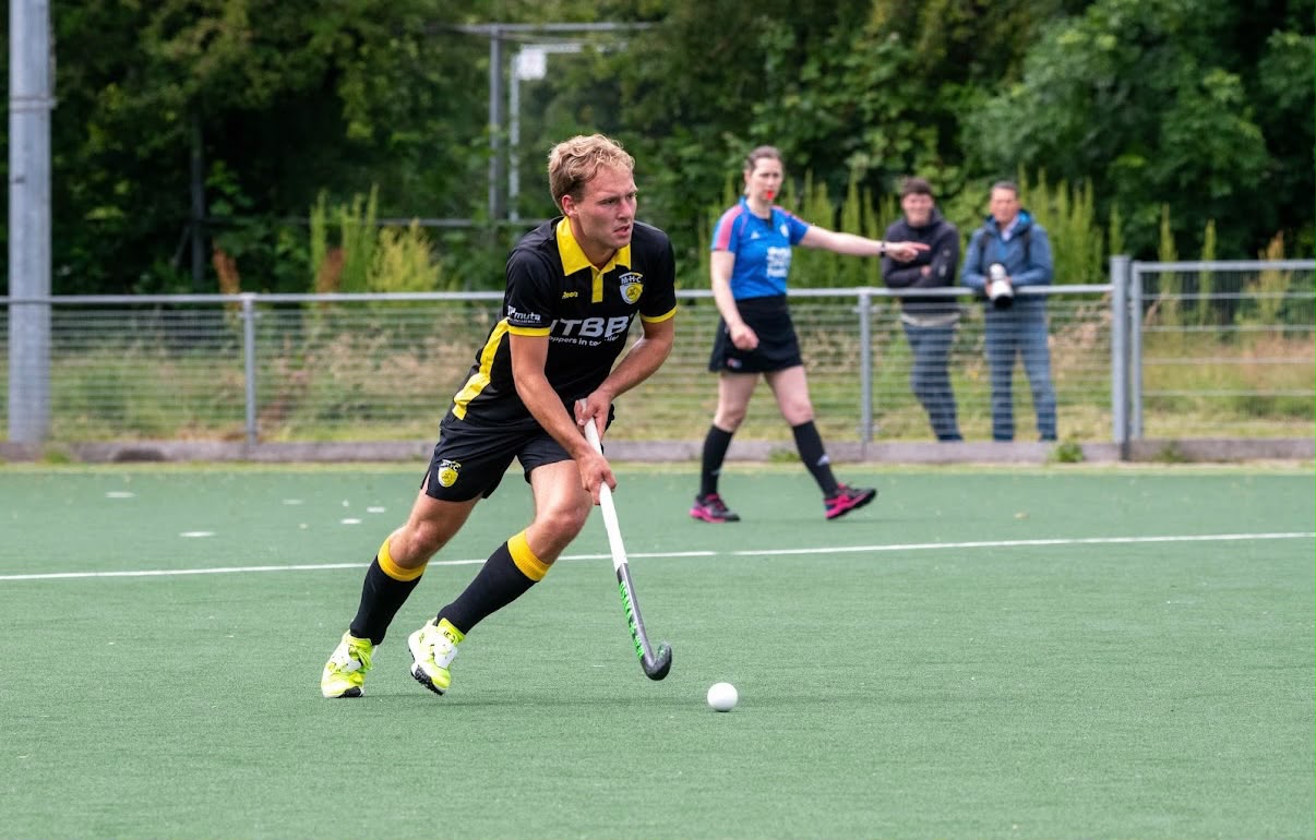 Twaalf goals voor Jesse Dijkstra in één duel: ‘Wéér met een lobje’